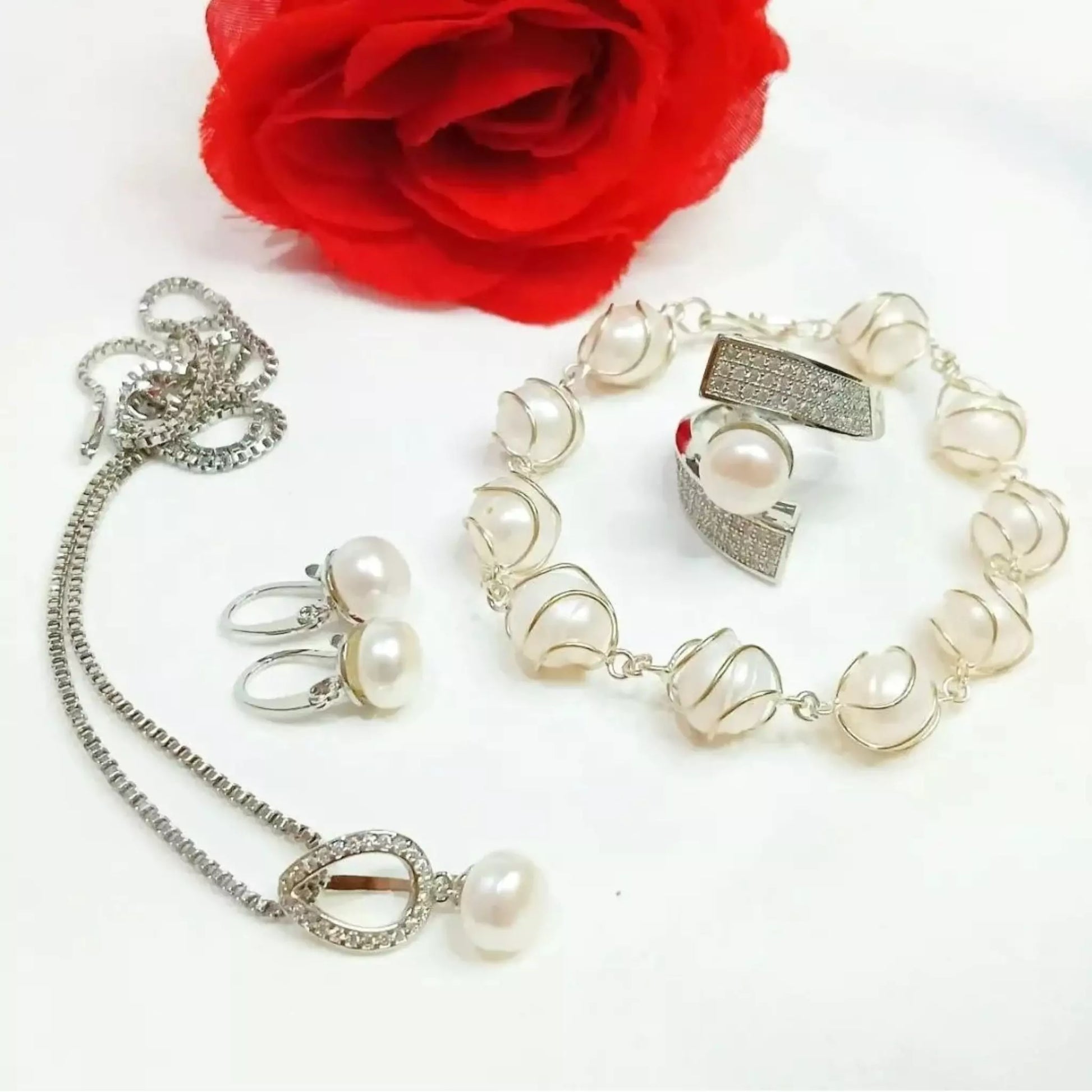 Super Quality Pearl Packages (Bracelets, Necklaces, Rings, Earrings) For Sale