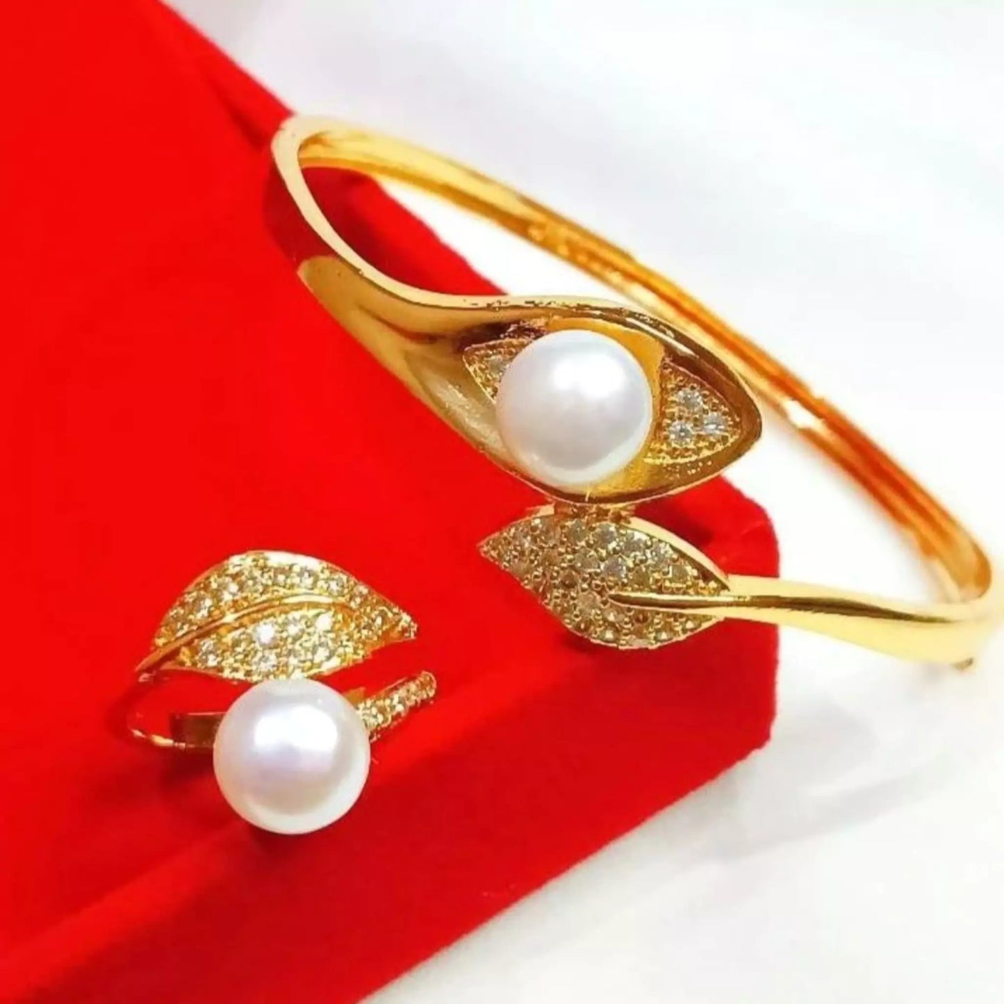 Super Quality Pearl Packages (Bracelets and Rings) For Sale